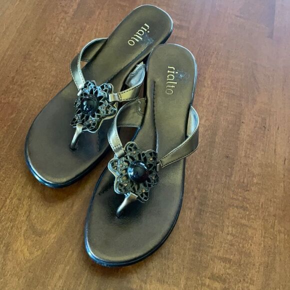 NEW Rialto Sandals/Thongs - Picture 1 of 6